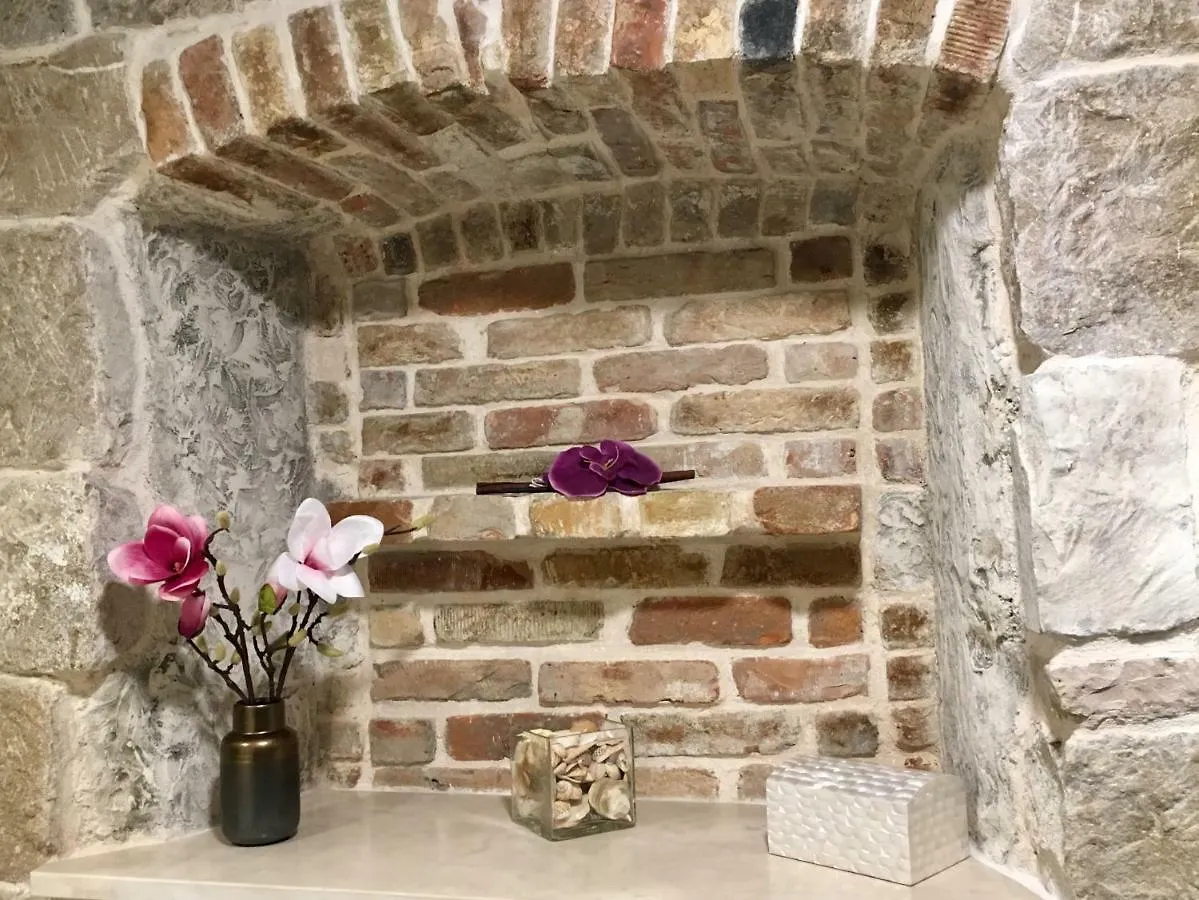 Plaza Stone Apartment Split